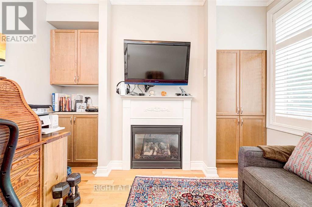 6 - 99 Brant Street, Oakville, Ontario  L6K 2Z5 - Photo 10 - W12495274