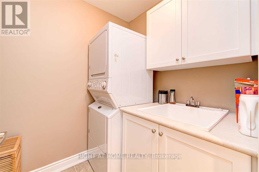 6 - 99 Brant Street, Oakville, Ontario  L6K 2Z5 - Photo 14 - W12495274