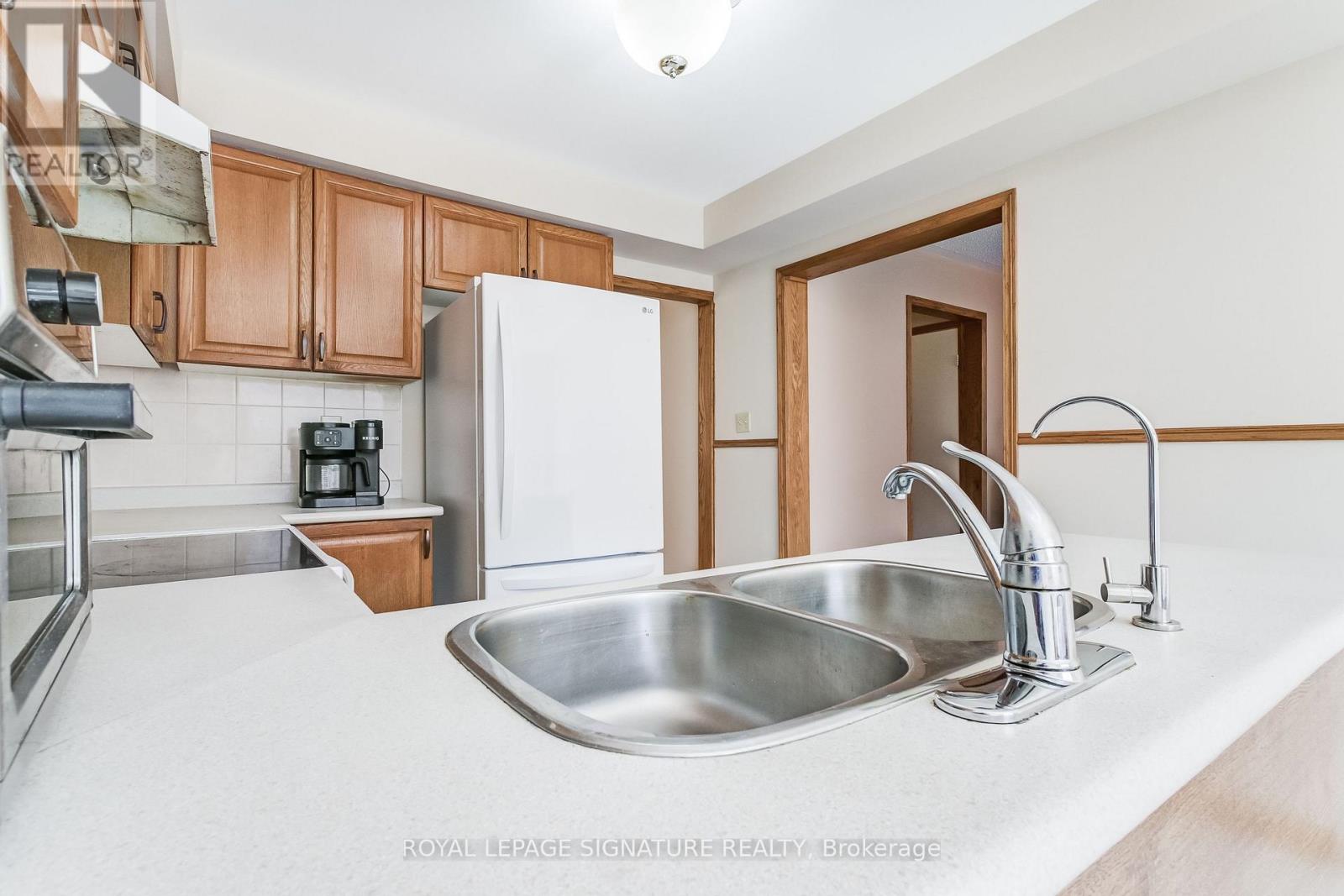 195 Howard Crescent, Orangeville, Ontario  L9W 4W5 - Photo 13 - W12495328