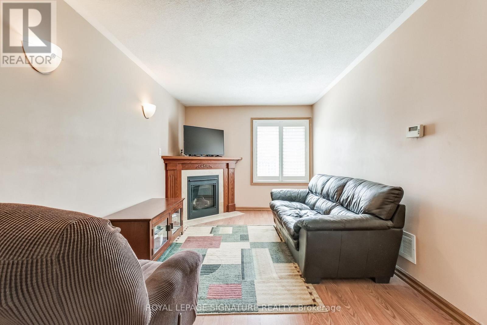 195 Howard Crescent, Orangeville, Ontario  L9W 4W5 - Photo 16 - W12495328