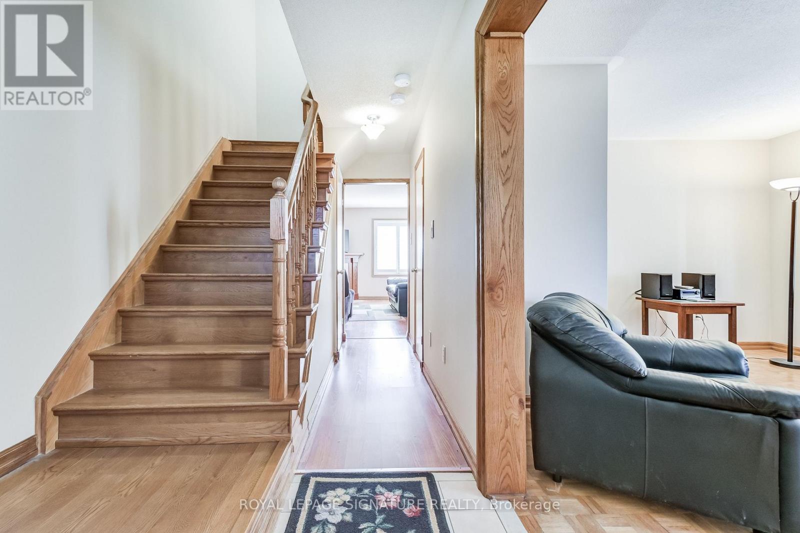 195 Howard Crescent, Orangeville, Ontario  L9W 4W5 - Photo 6 - W12495328