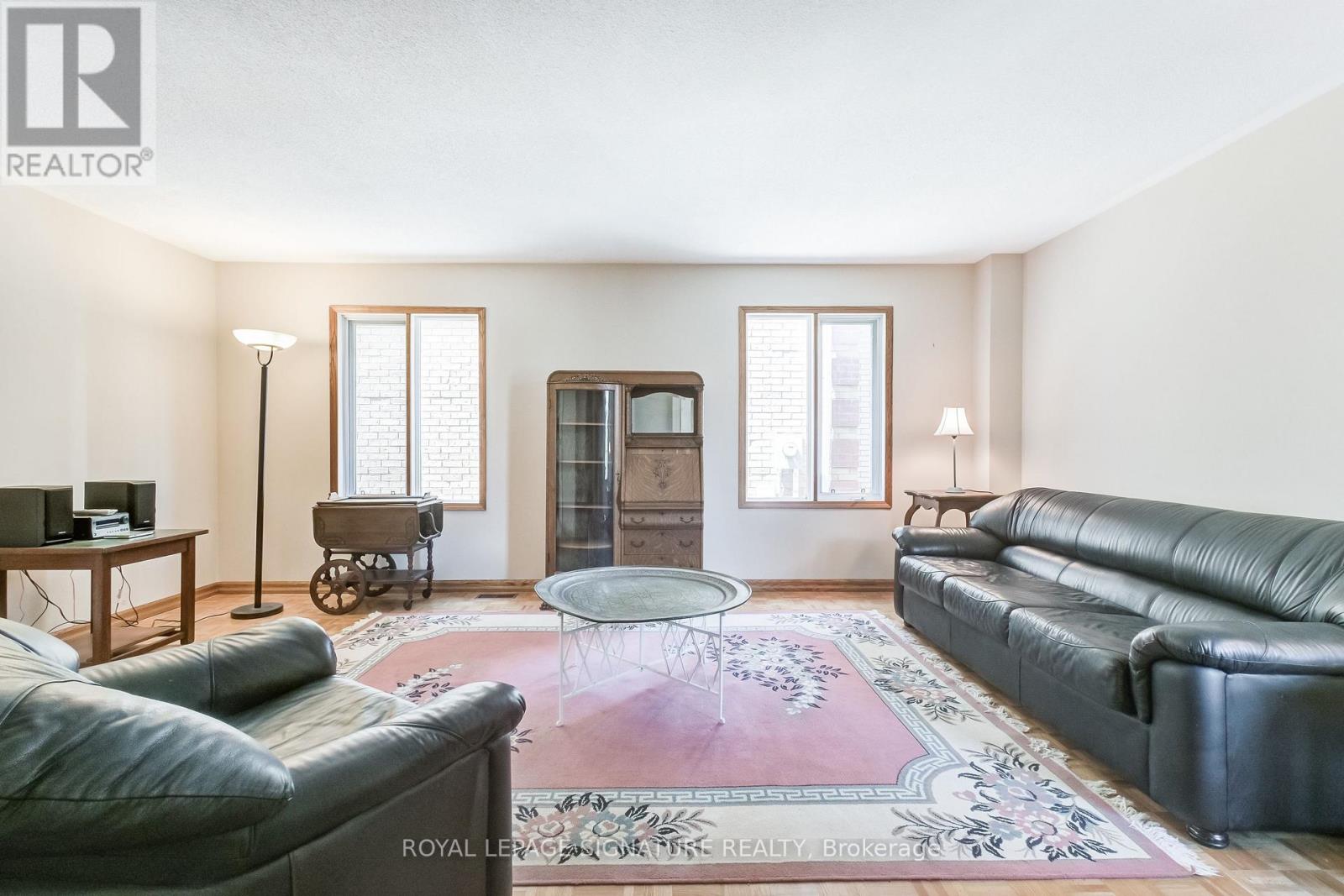 195 Howard Crescent, Orangeville, Ontario  L9W 4W5 - Photo 7 - W12495328