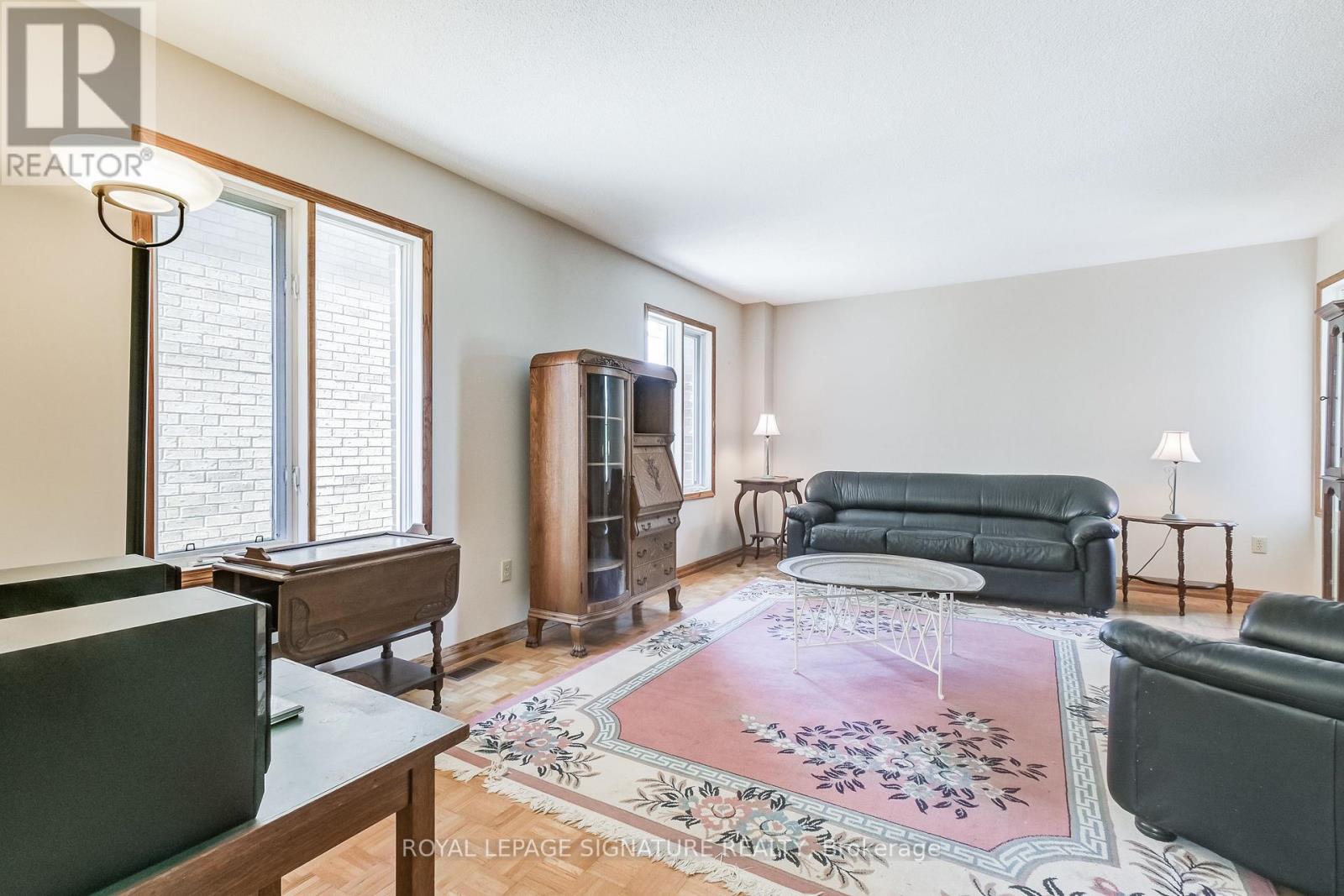 195 Howard Crescent, Orangeville, Ontario  L9W 4W5 - Photo 8 - W12495328