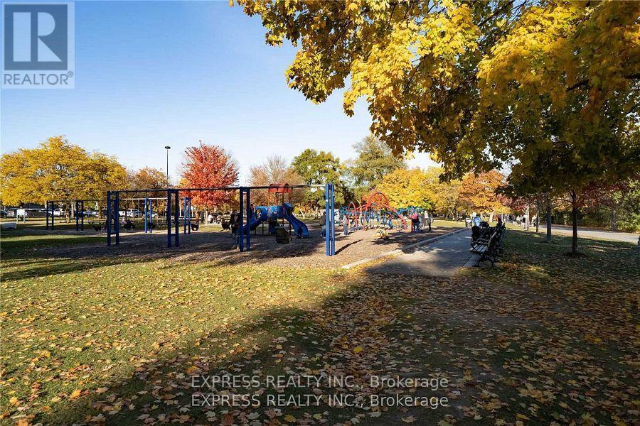 2807 - 1926 Lake Shore Boulevard W, Toronto, Ontario  M6S 0B1 - Photo 11 - W12495342