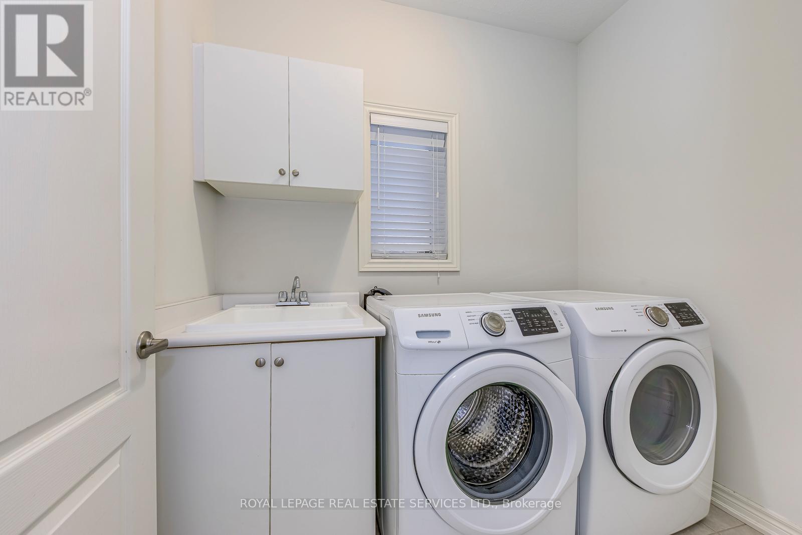 420 George Ryan Avenue, Oakville, Ontario  L6H 0S2 - Photo 15 - W12495346