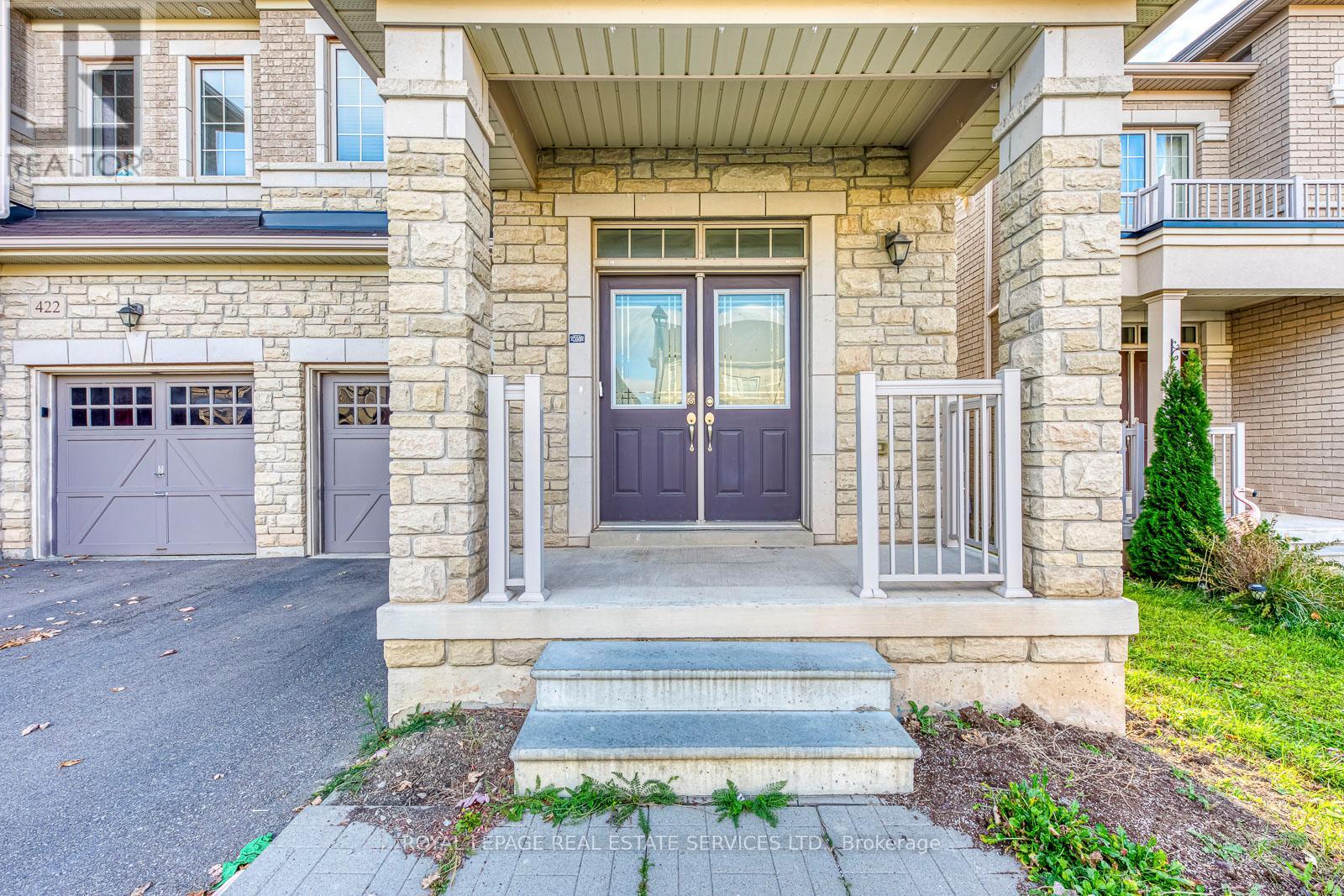 420 George Ryan Avenue, Oakville, Ontario  L6H 0S2 - Photo 3 - W12495346