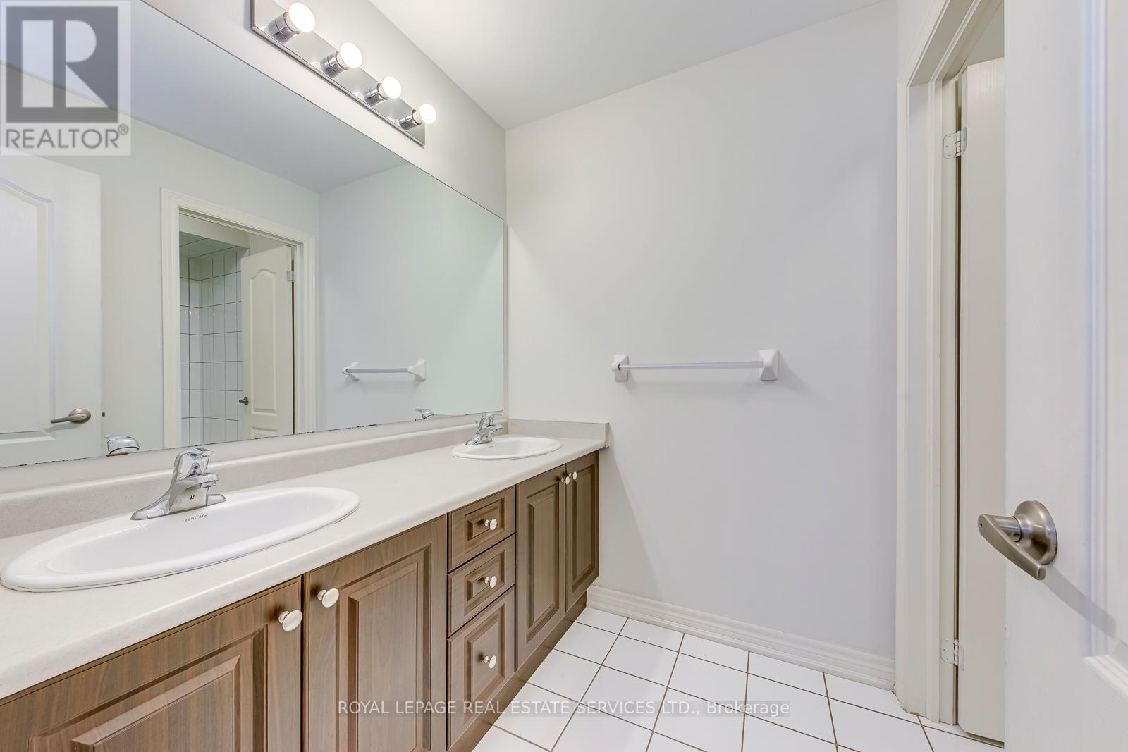 420 George Ryan Avenue, Oakville, Ontario  L6H 0S2 - Photo 32 - W12495346