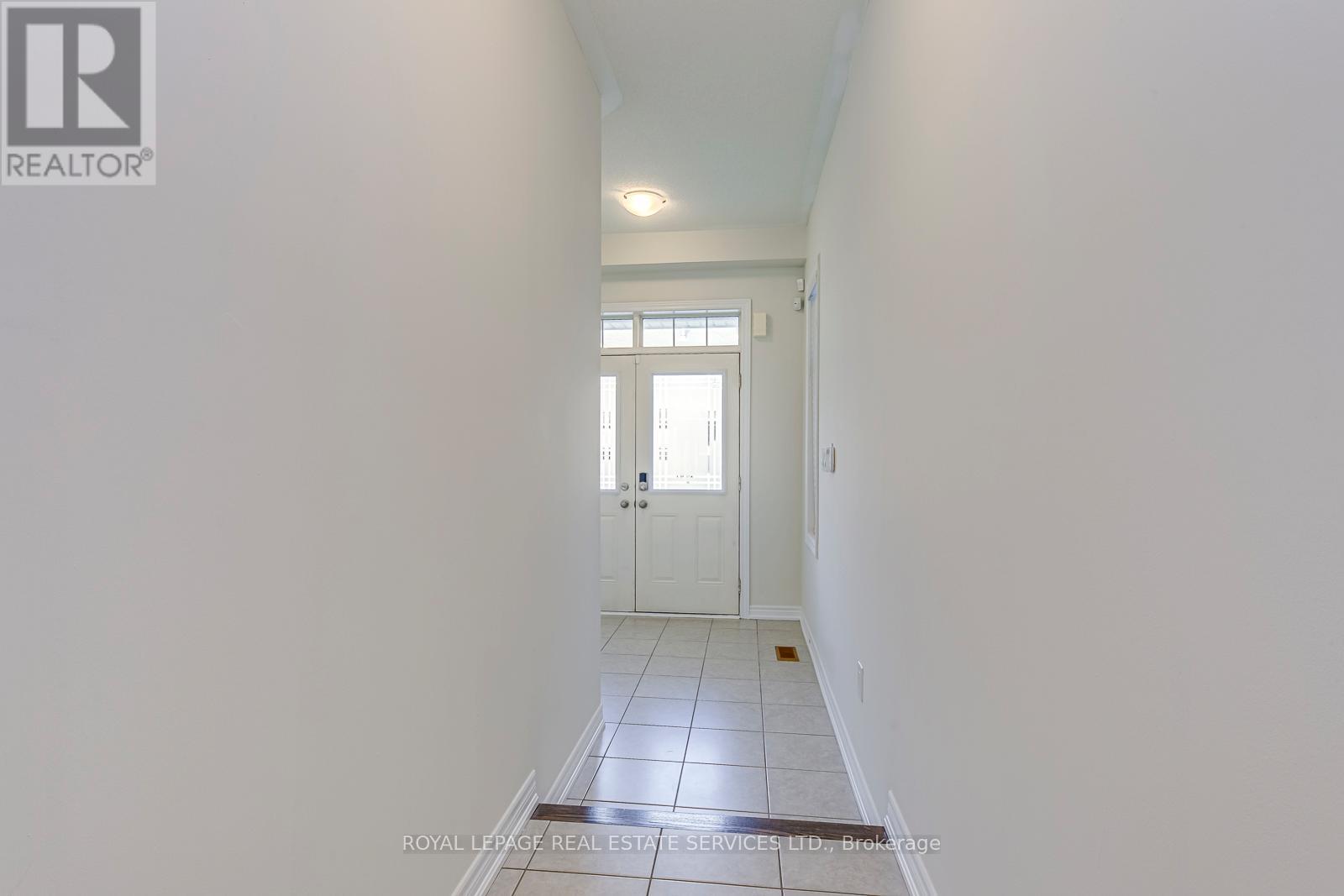 420 George Ryan Avenue, Oakville, Ontario  L6H 0S2 - Photo 5 - W12495346