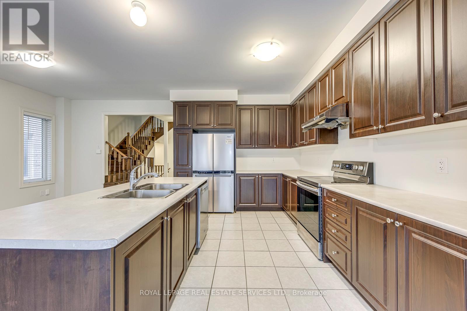 420 George Ryan Avenue, Oakville, Ontario  L6H 0S2 - Photo 9 - W12495346