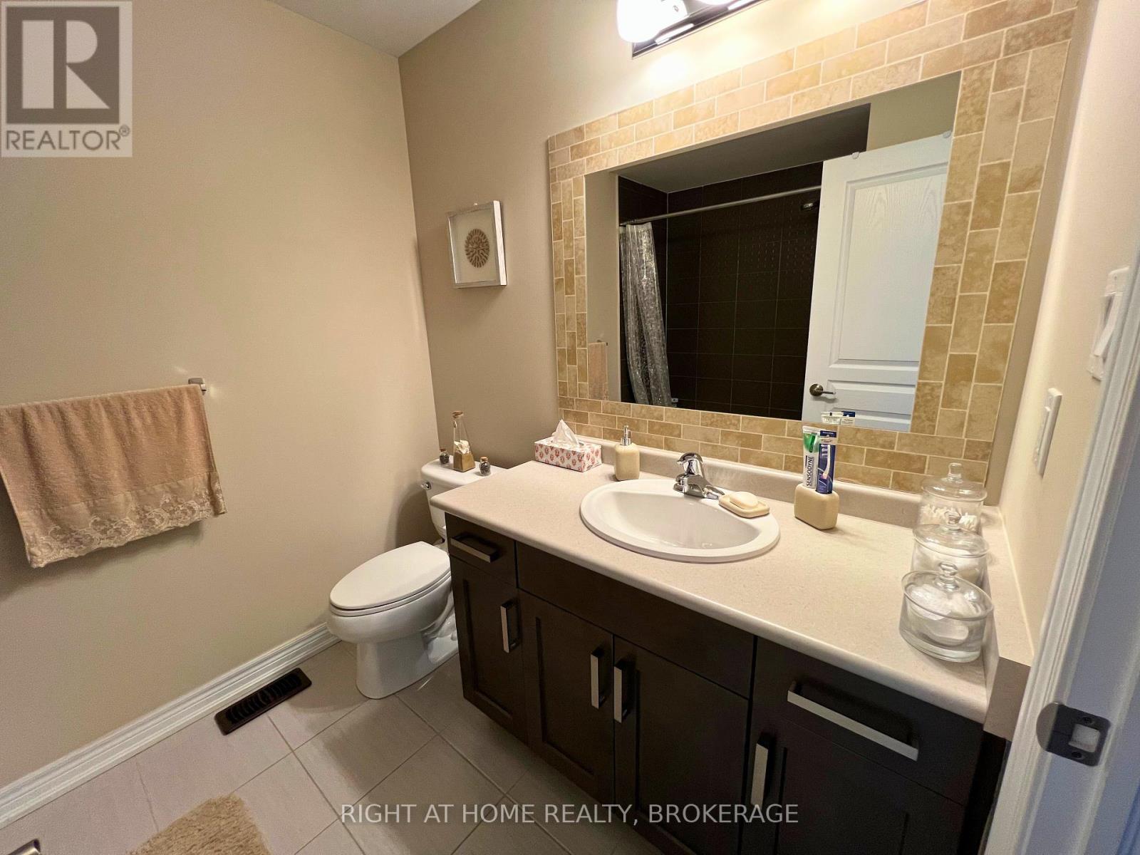 33 - 541 Winston Road, Grimsby, Ontario  L3M 0C5 - Photo 14 - X12402717