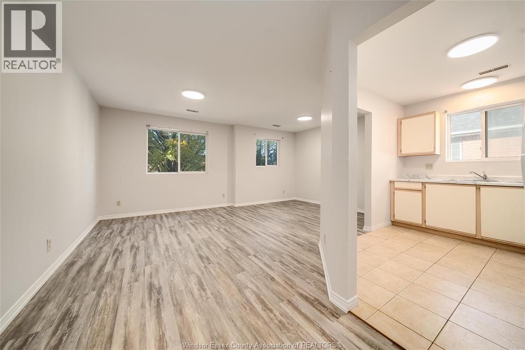 1970 Daytona, Windsor, Ontario  N9B 3V7 - Photo 4 - 25027678