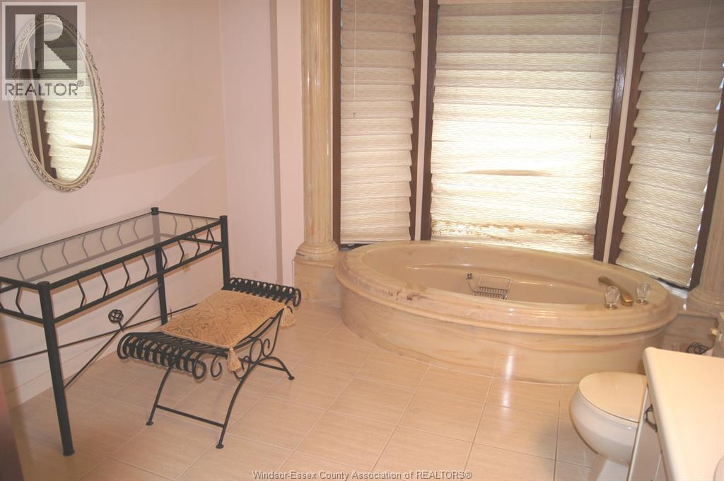 564 Dalhousie, Amherstburg, Ontario  N9V 2M3 - Photo 16 - 25027663