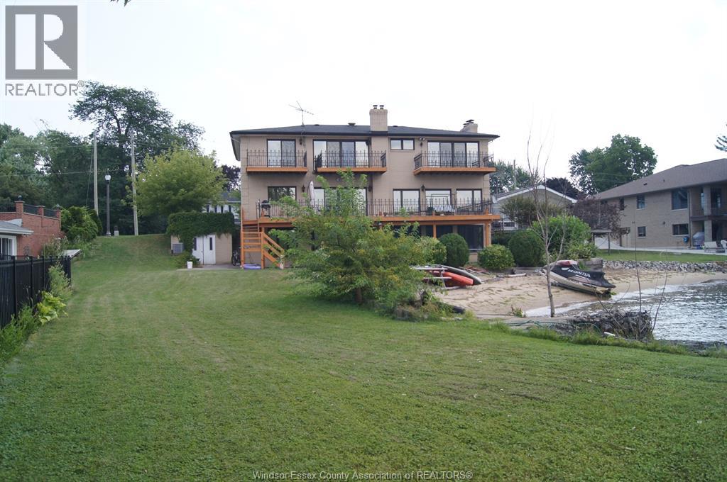 564 Dalhousie, Amherstburg, Ontario  N9V 2M3 - Photo 3 - 25027663