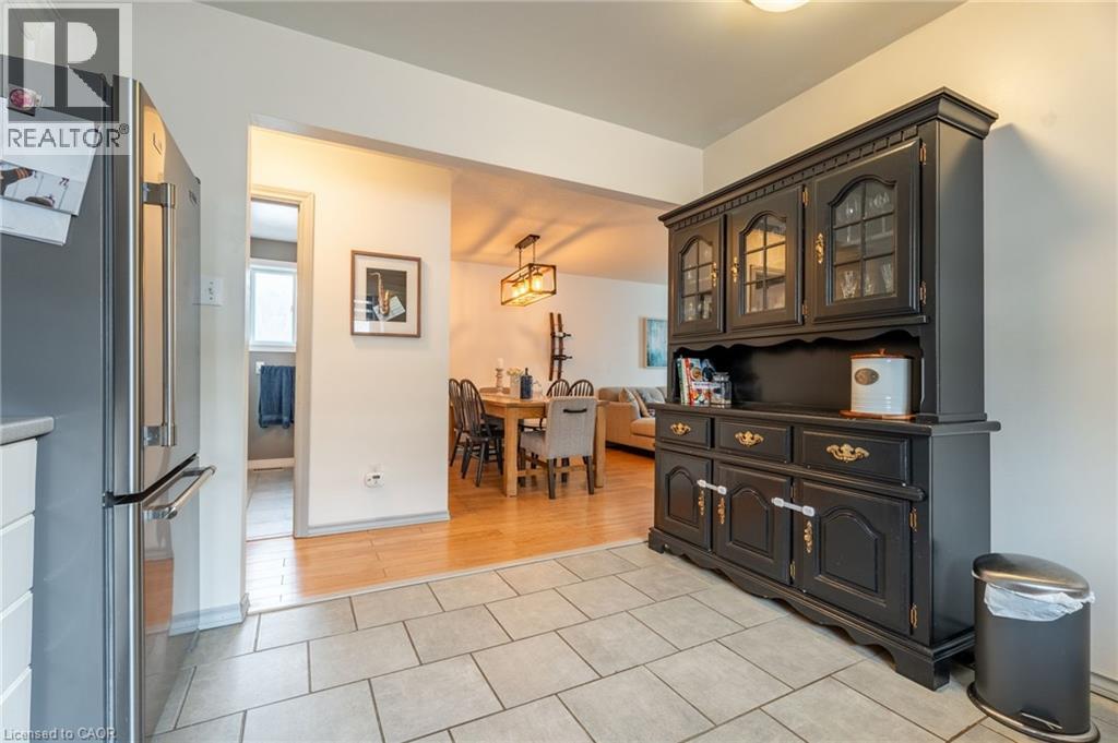 Photo 17 at 8 Digby Court, Brantford Photo 17 at 8 Digby Court, Brantford