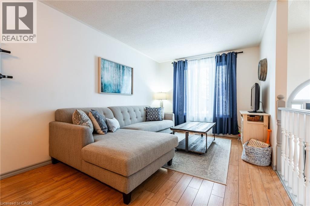 Photo 8 at 8 Digby Court, Brantford Photo 8 at 8 Digby Court, Brantford