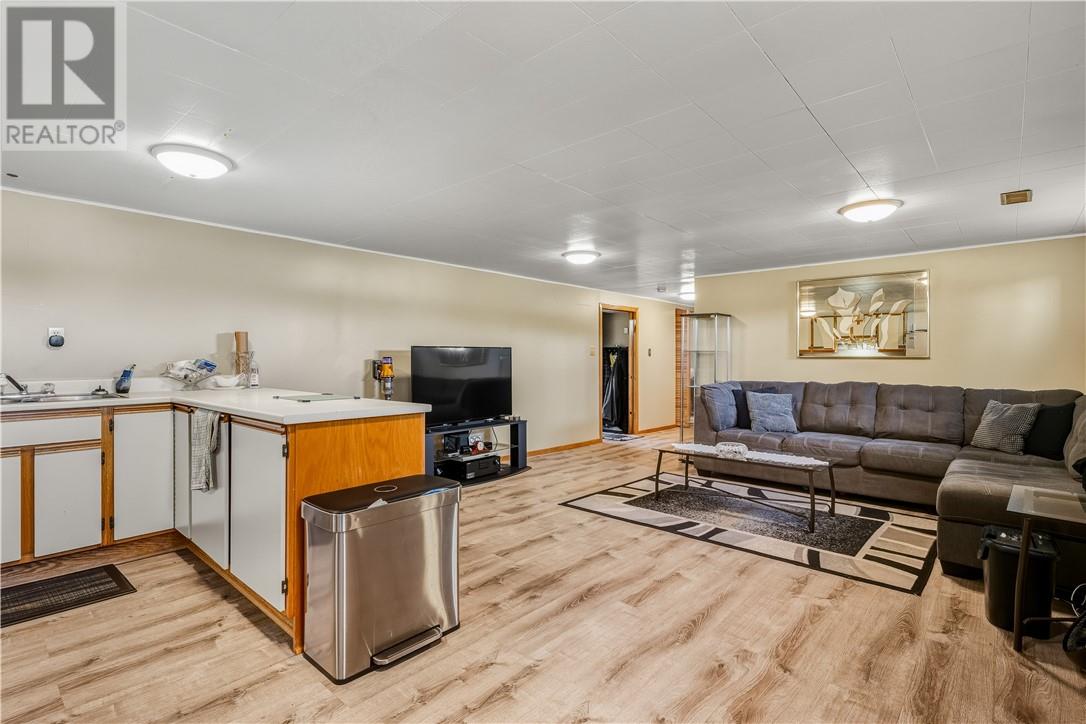 3673 Clarence Street, Val Caron, Ontario  P3N 1H4 - Photo 15 - 2125442