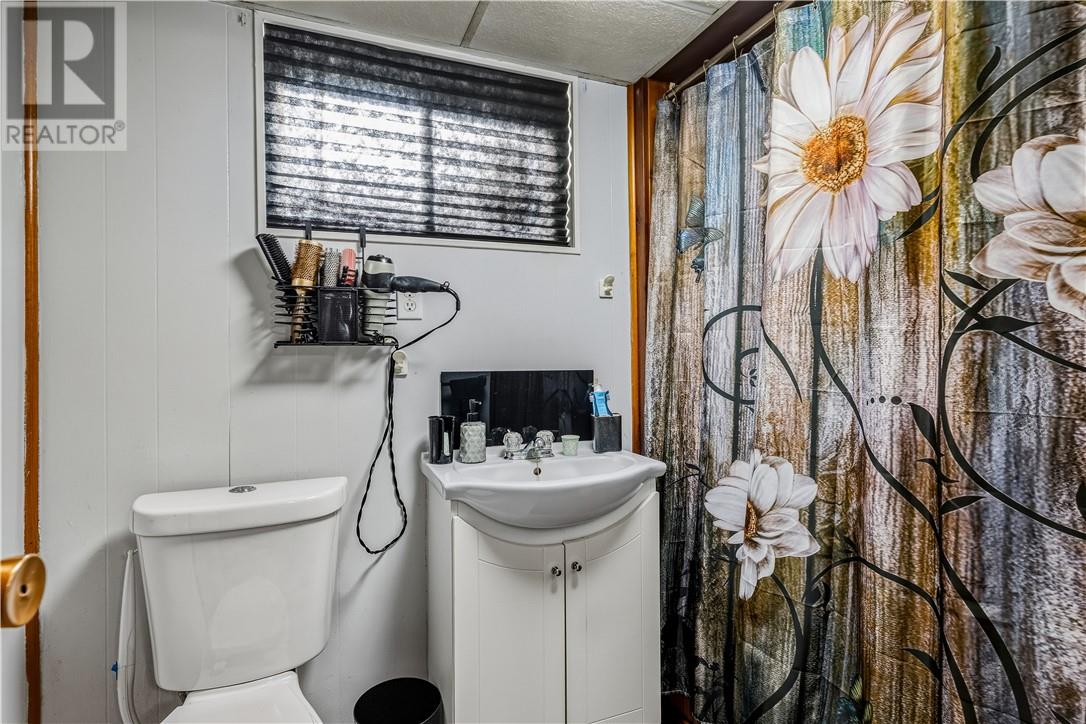 3673 Clarence Street, Val Caron, Ontario  P3N 1H4 - Photo 24 - 2125442