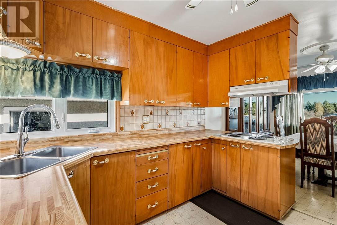 3673 Clarence Street, Val Caron, Ontario  P3N 1H4 - Photo 7 - 2125442