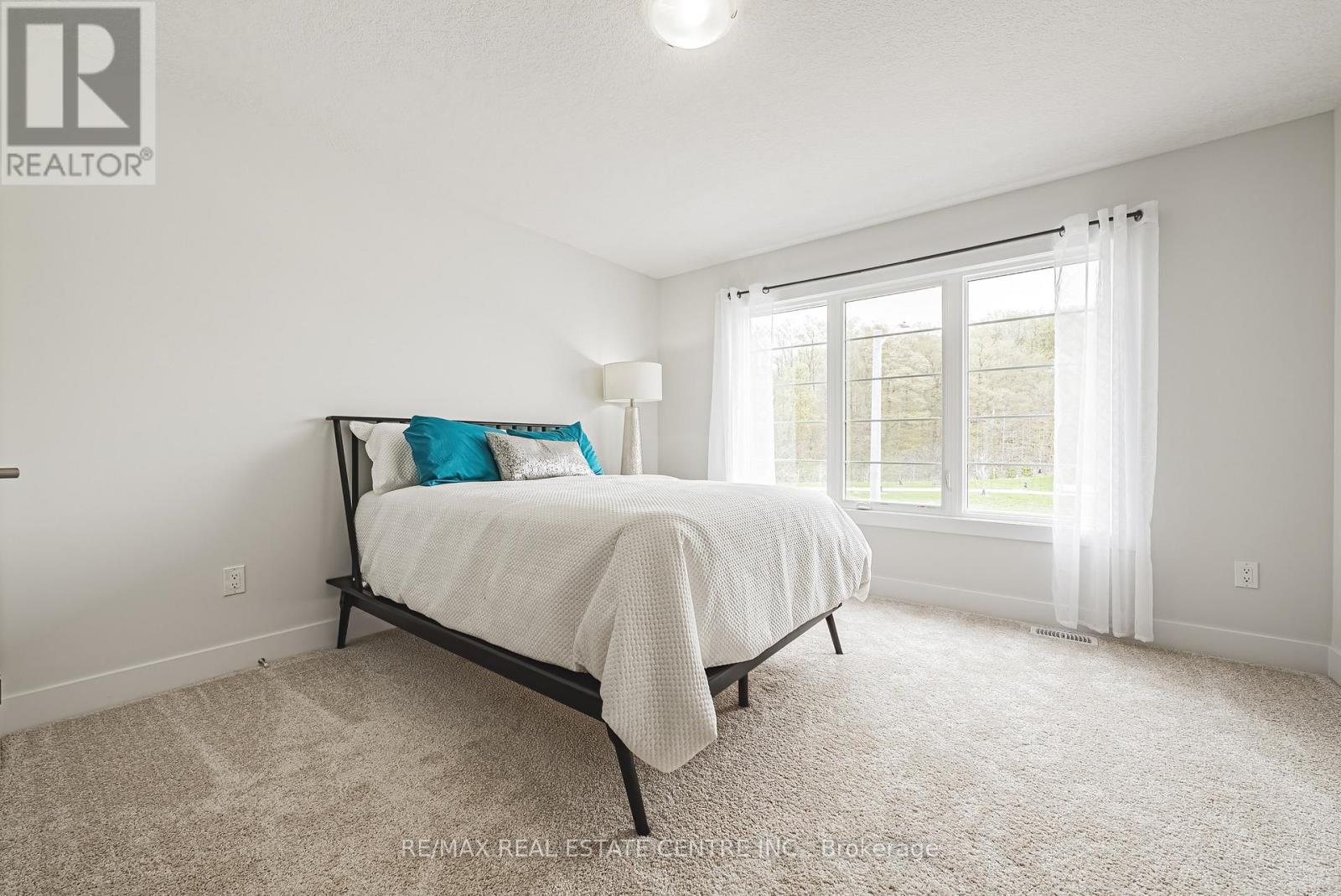 546 Benninger Drive, Kitchener, Ontario  N2E 0C9 - Photo 28 - X12495278