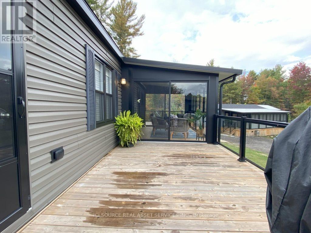 Bbt098 - 1047 Bonnie Lake Camp Road, Bracebridge (Macaulay), Ontario  P1L 1W9 - Photo 2 - X12495332