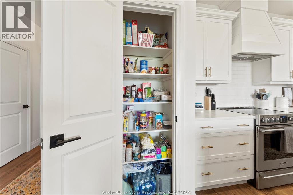 214 Livingstone Crescent, Amherstburg, Ontario  N9V 0H1 - Photo 13 - 25027681