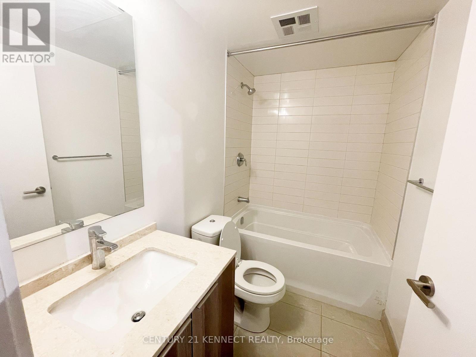 4312 - 11 Wellesley Street W, Toronto, Ontario  M4Y 0G4 - Photo 7 - C12495398