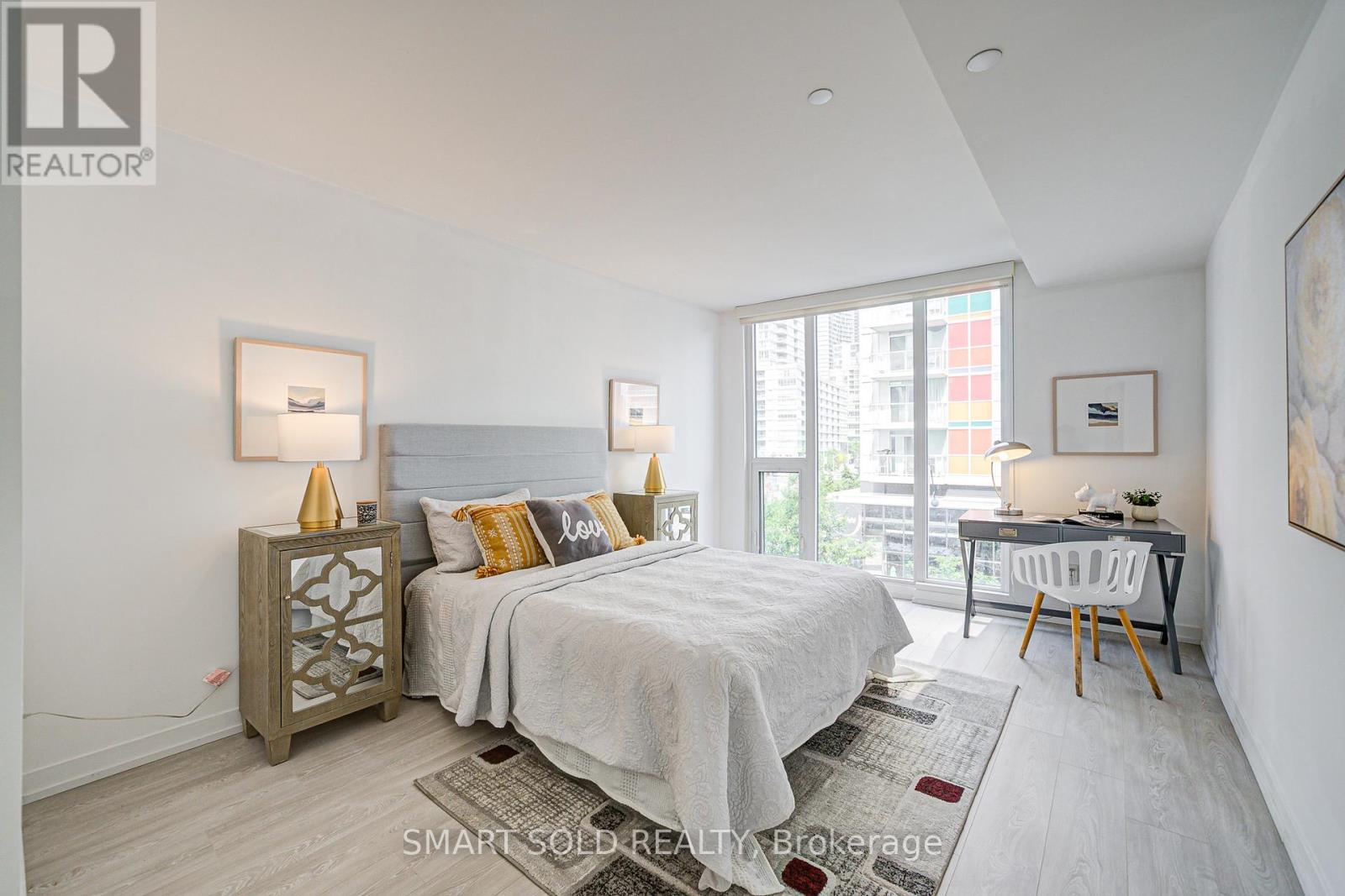 305 - 90 Queens Wharf Road, Toronto, Ontario  M5V 0J4 - Photo 31 - C12495410