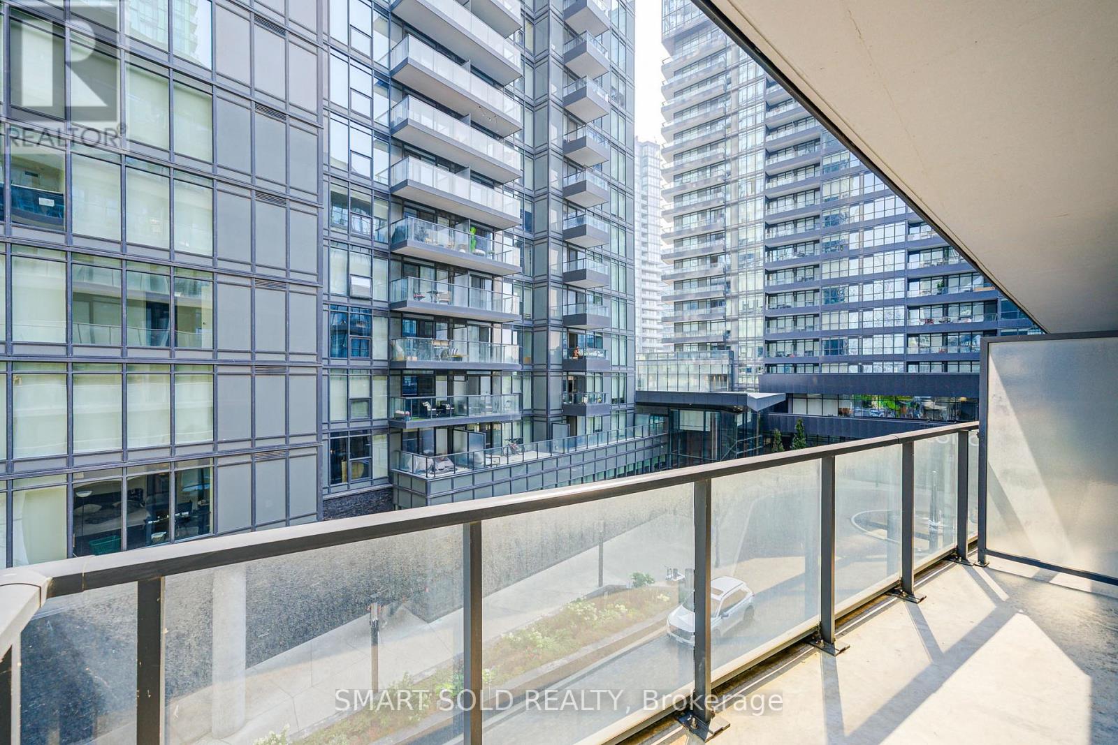 305 - 90 Queens Wharf Road, Toronto, Ontario  M5V 0J4 - Photo 38 - C12495410