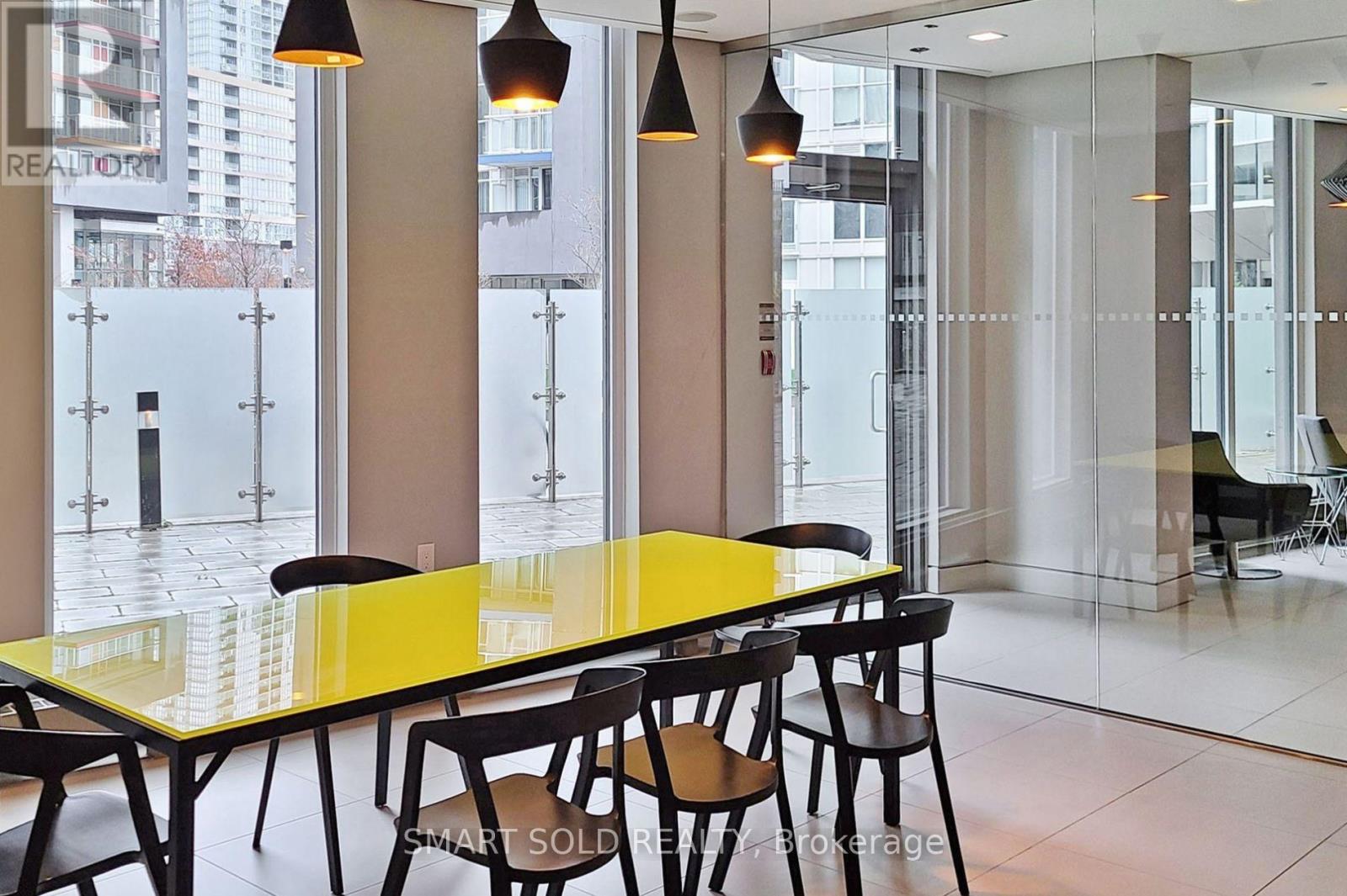 305 - 90 Queens Wharf Road, Toronto, Ontario  M5V 0J4 - Photo 46 - C12495410