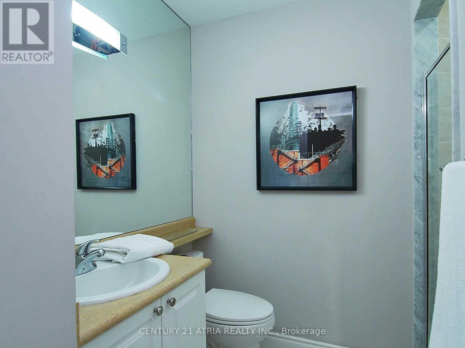 607 - 18 Yonge Street E, Toronto, Ontario  M5E 1Z8 - Photo 9 - C12495414