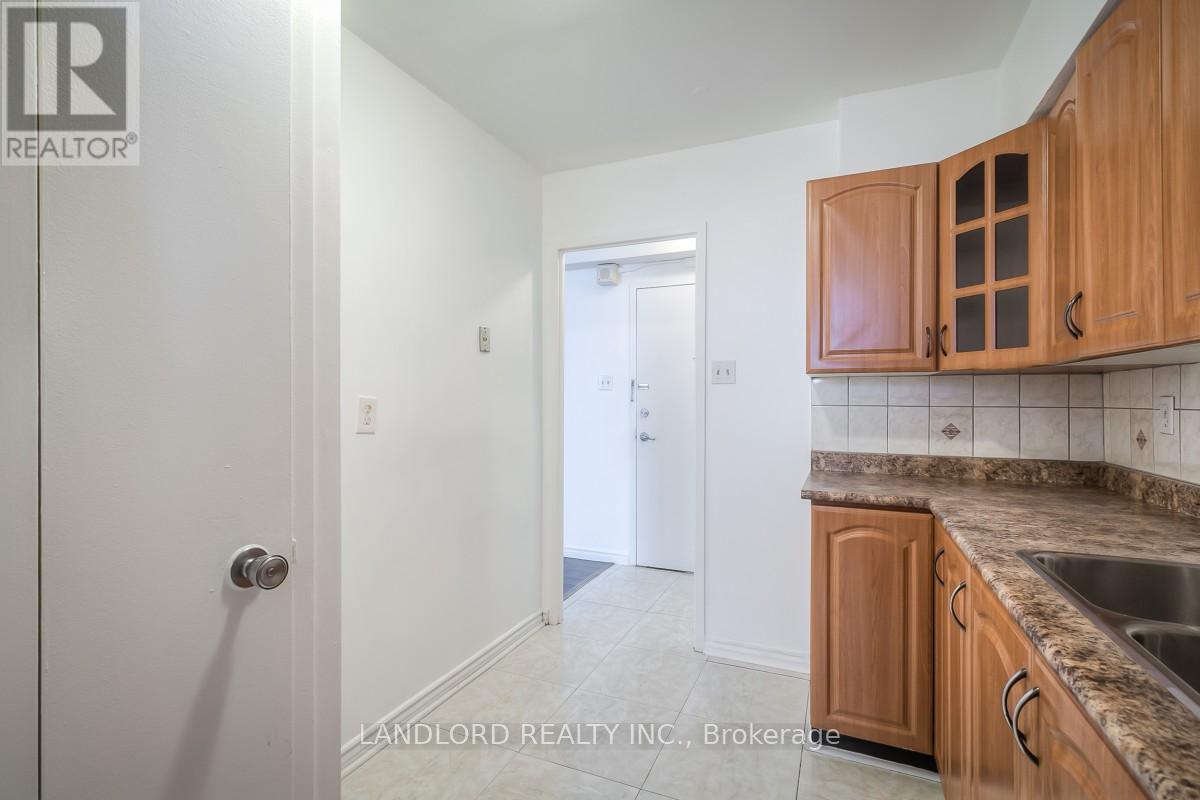 1802 - 1350 York Mills Road, Toronto, Ontario  M3A 2A1 - Photo 3 - C12495558