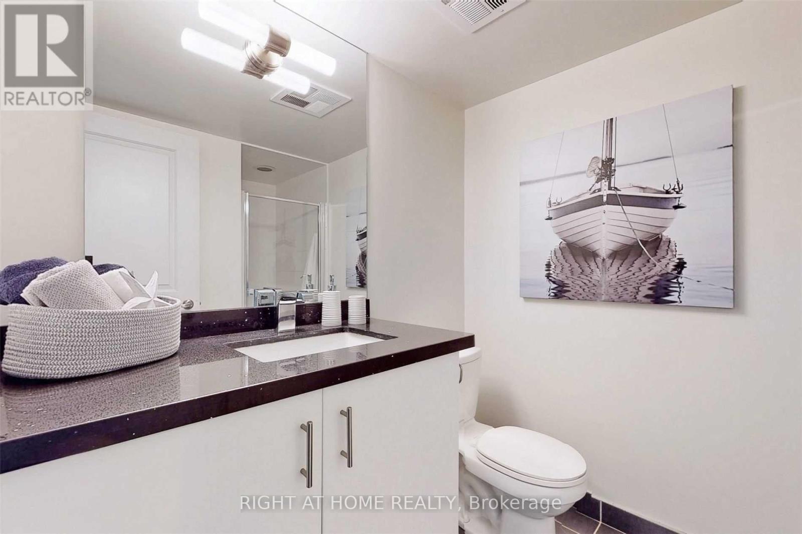 2215 - 17 Anndale Drive, Toronto, Ontario  M2N 2W7 - Photo 21 - C12495624