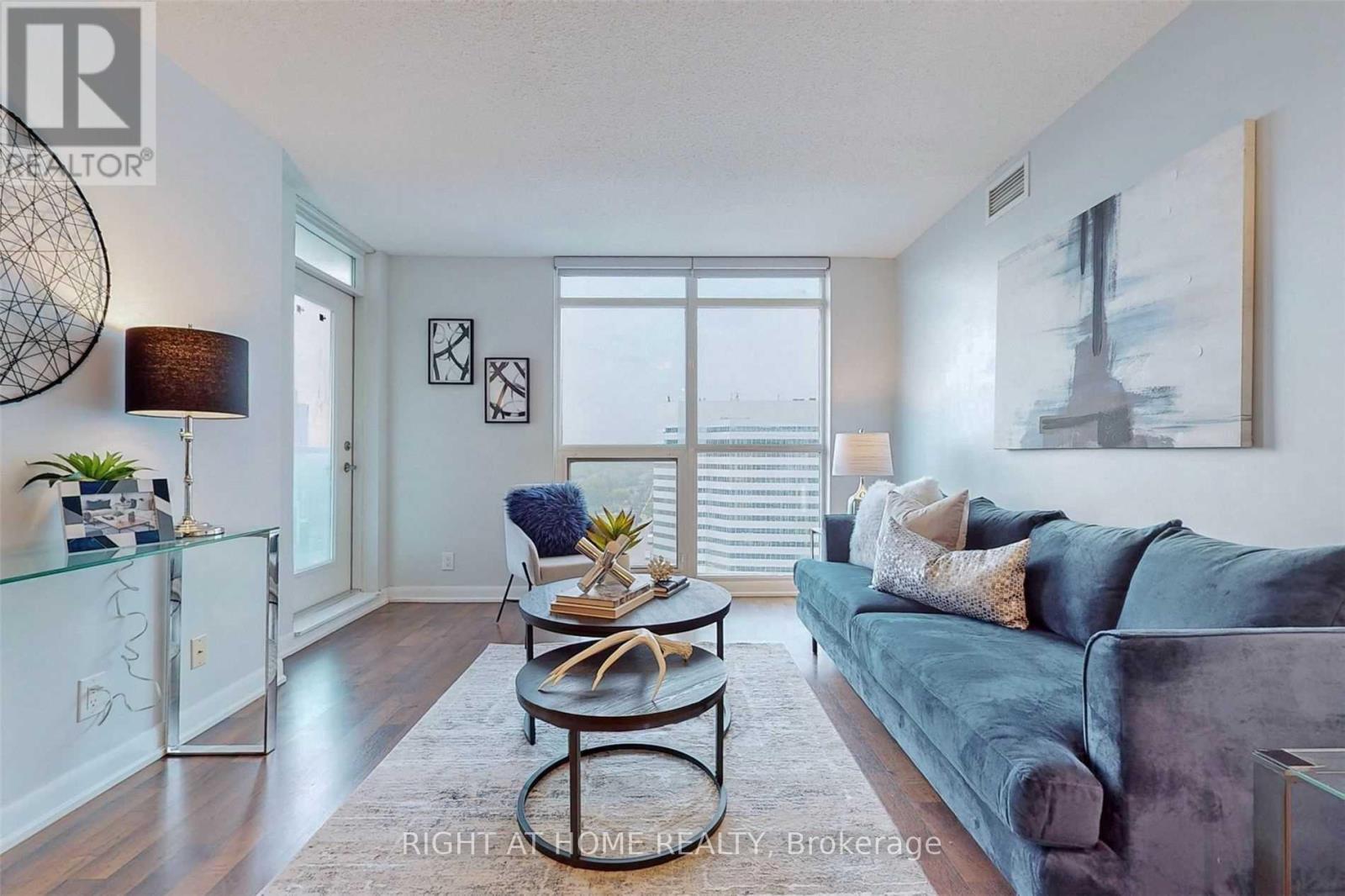 2215 - 17 Anndale Drive, Toronto, Ontario  M2N 2W7 - Photo 5 - C12495624