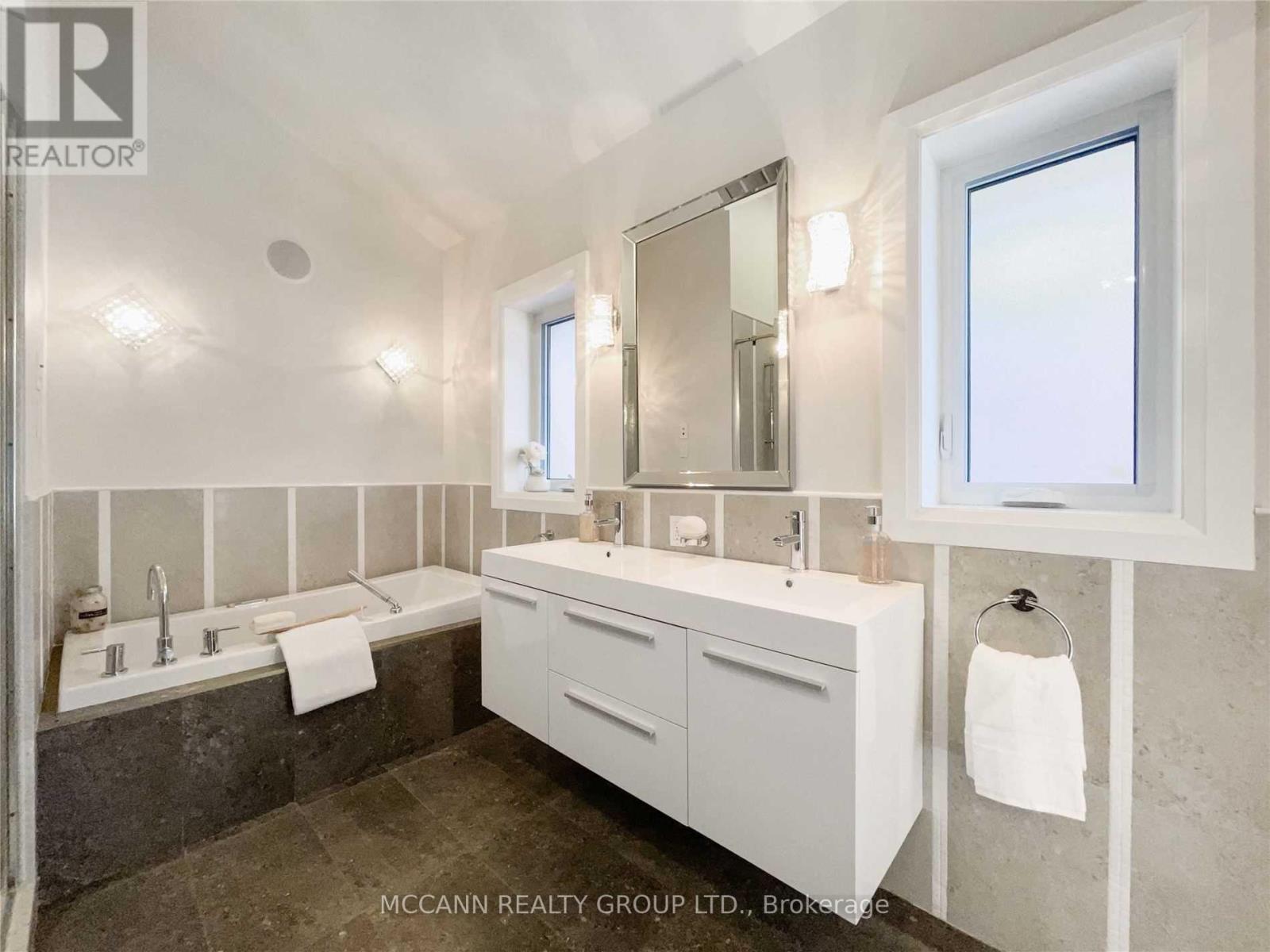 68 Whittaker Crescent, Toronto, Ontario  M2K 1K8 - Photo 22 - C12495640