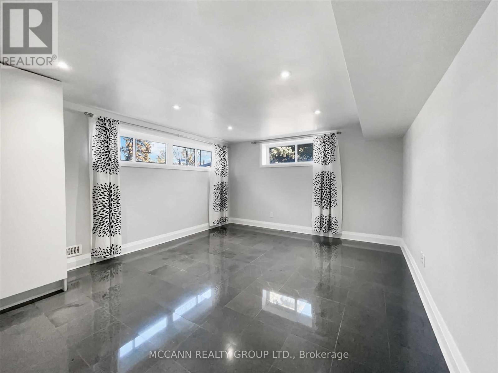 68 Whittaker Crescent, Toronto, Ontario  M2K 1K8 - Photo 25 - C12495640