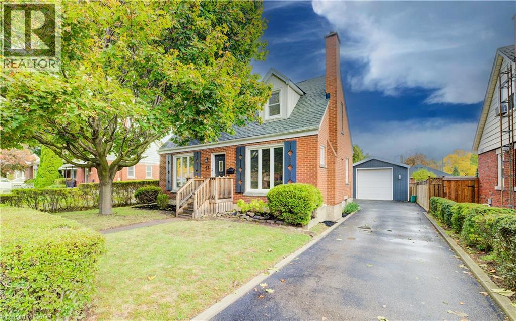 27 DUDHOPE Avenue, Cambridge, Ontario