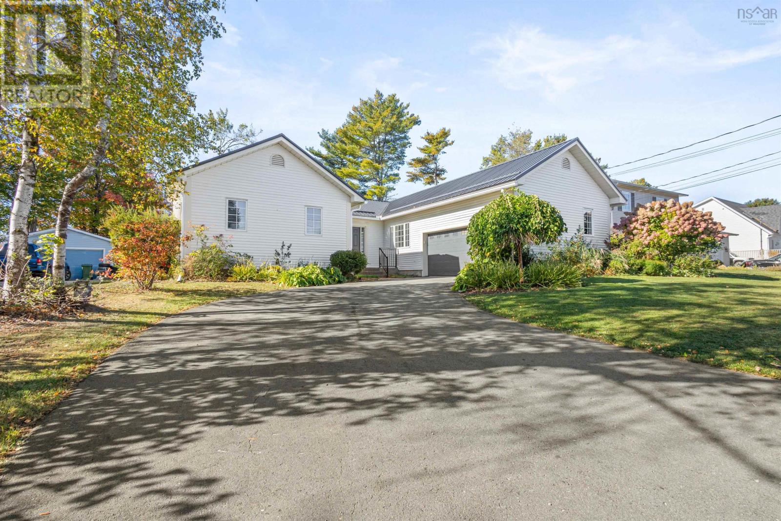 34 Sunset Drive, Bridgewater, Nova Scotia