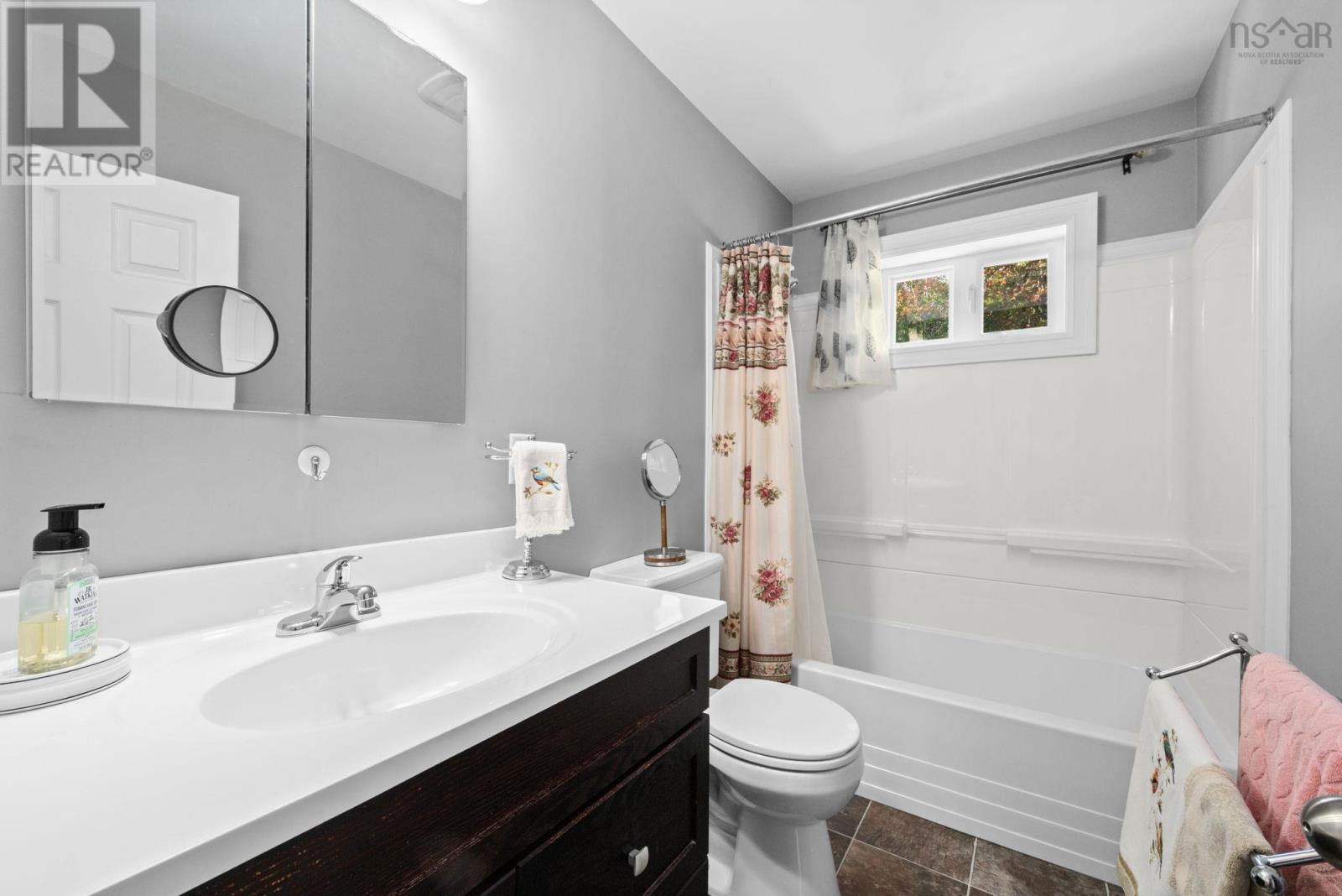 3 Dartmoor Crescent, Bedford, Nova Scotia  B4A 2K4 - Photo 30 - 202526592