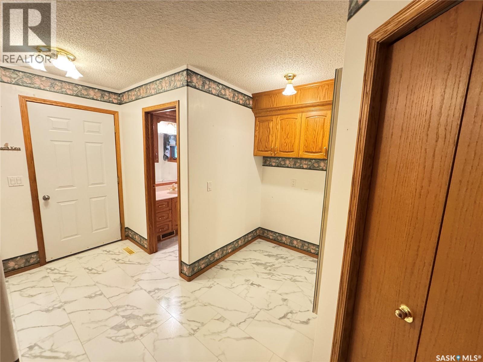 730 14th Street, Humboldt, Saskatchewan  S0K 2A0 - Photo 7 - SK022109