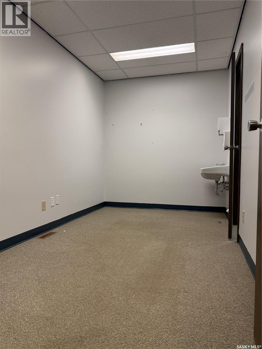 175 3rd Avenue E, Melville, Saskatchewan  S0A 2P0 - Photo 32 - SK022015