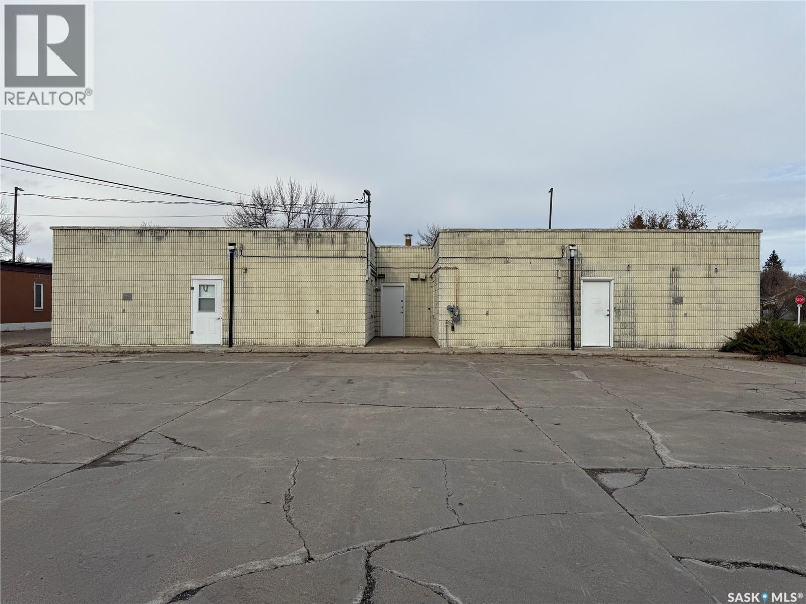 175 3rd Avenue E, Melville, Saskatchewan  S0A 2P0 - Photo 47 - SK022015