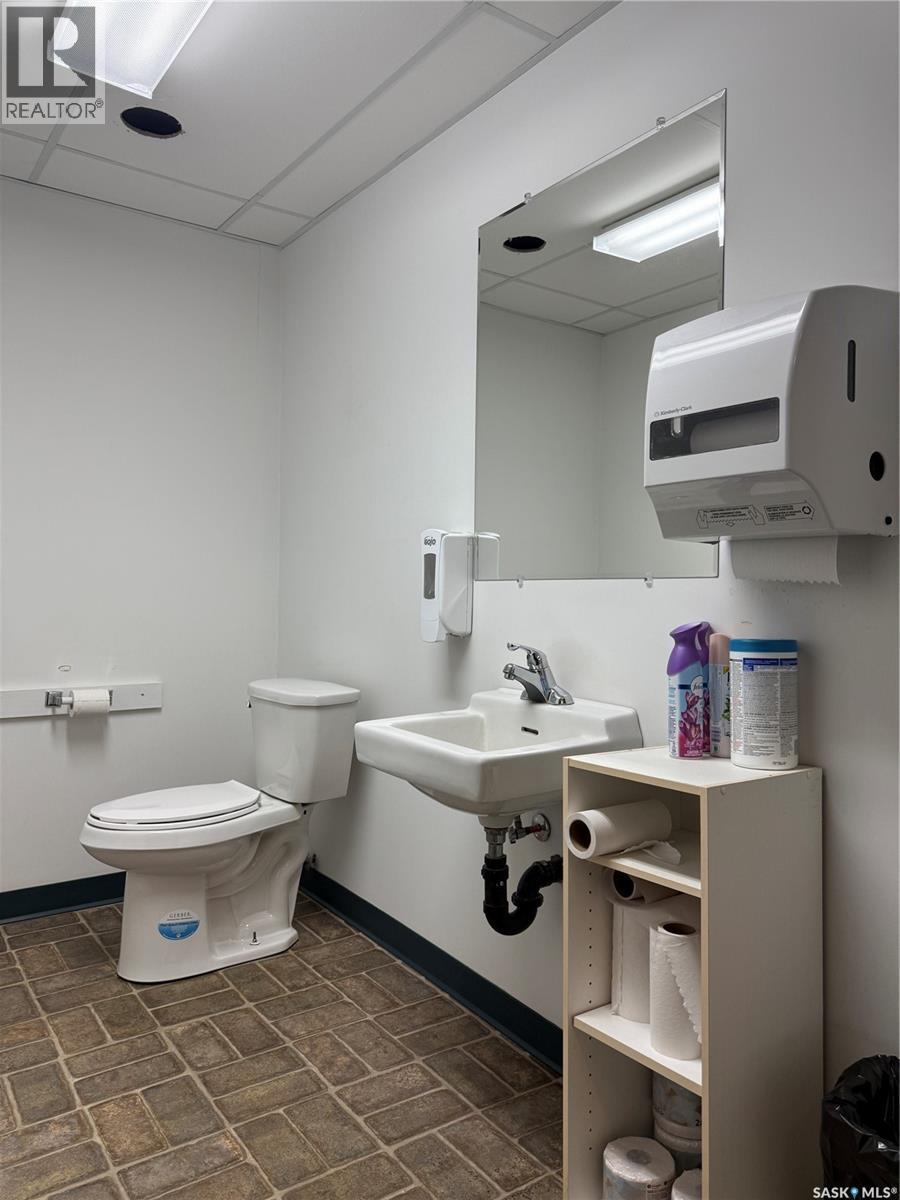 175 3rd Avenue E, Melville, Saskatchewan  S0A 2P0 - Photo 5 - SK022015