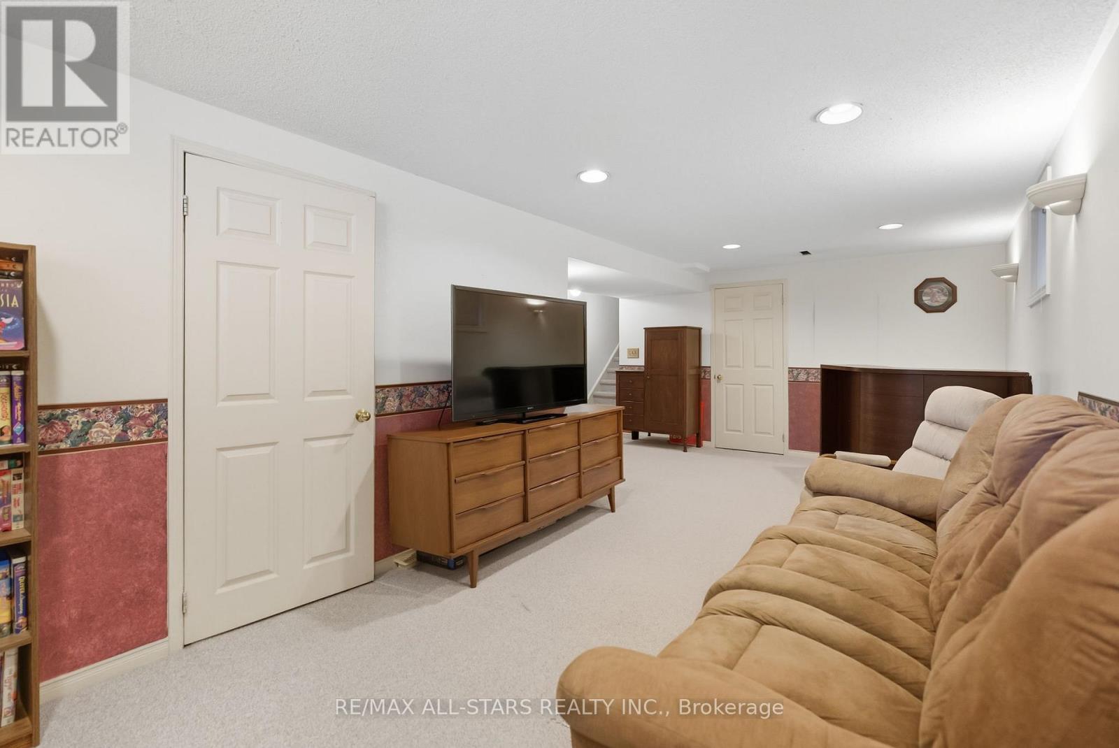 1094 Longbow Drive, Pickering (Liverpool), Ontario  L1V 5X3 - Photo 33 - E12495502