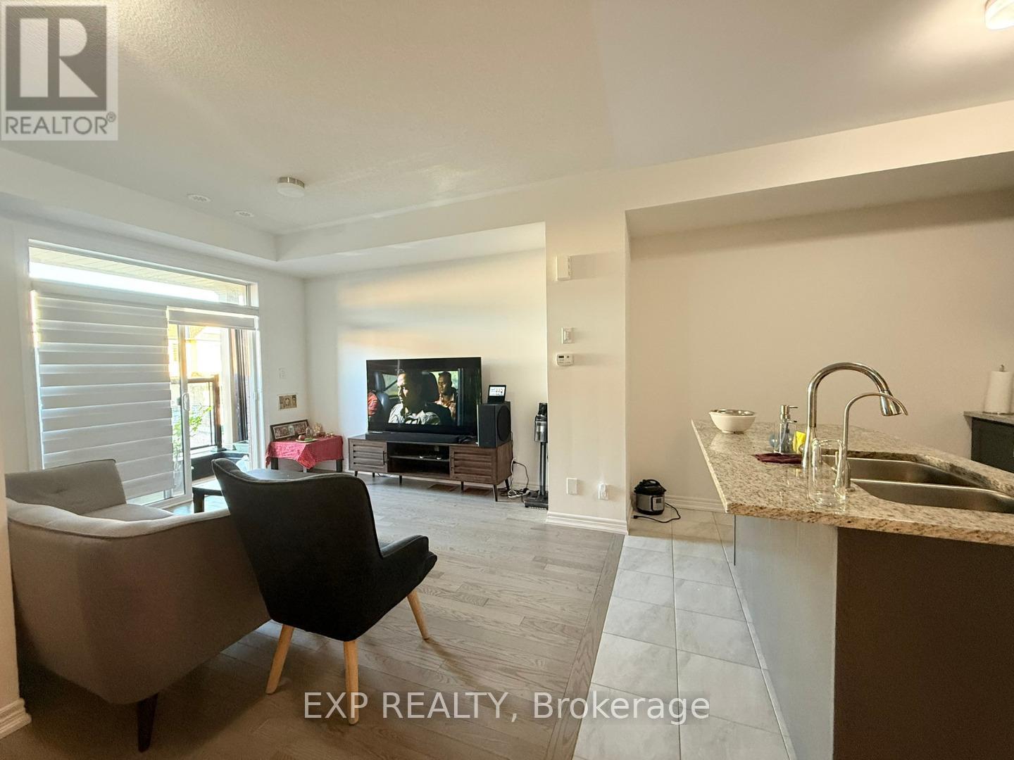 1071 Lockie Drive, Oshawa, Ontario  L1L 0R9 - Photo 5 - E12458708