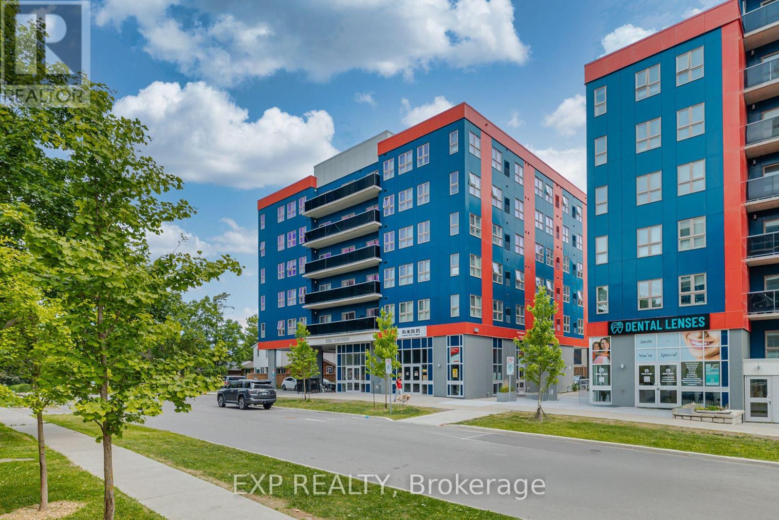 311 - 258c Sunview Street, Waterloo, Ontario  N2L 0H8 - Photo 1 - X12332792