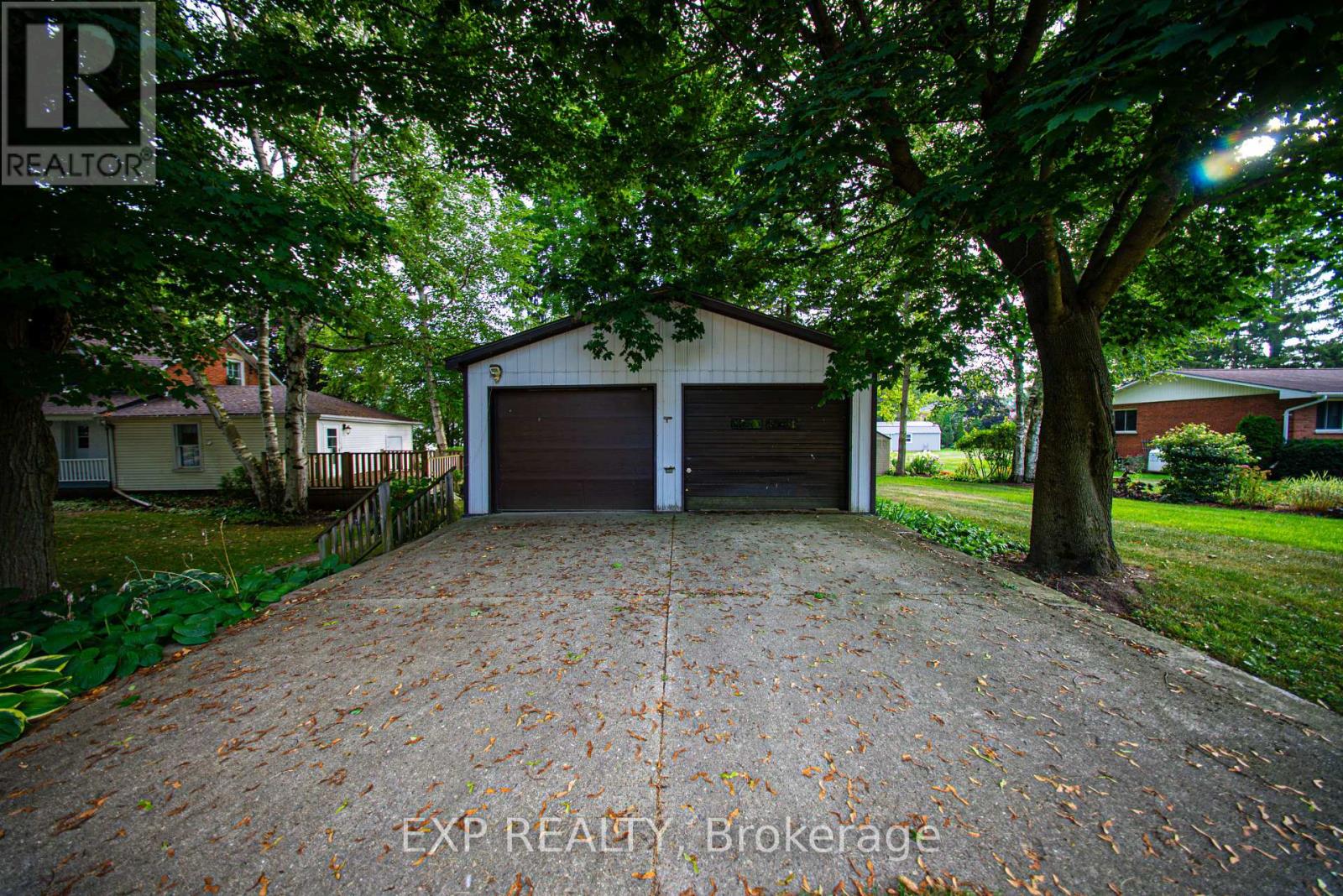 1051 Gibson Street, Howick, Ontario  N0G 2X0 - Photo 2 - X12361881