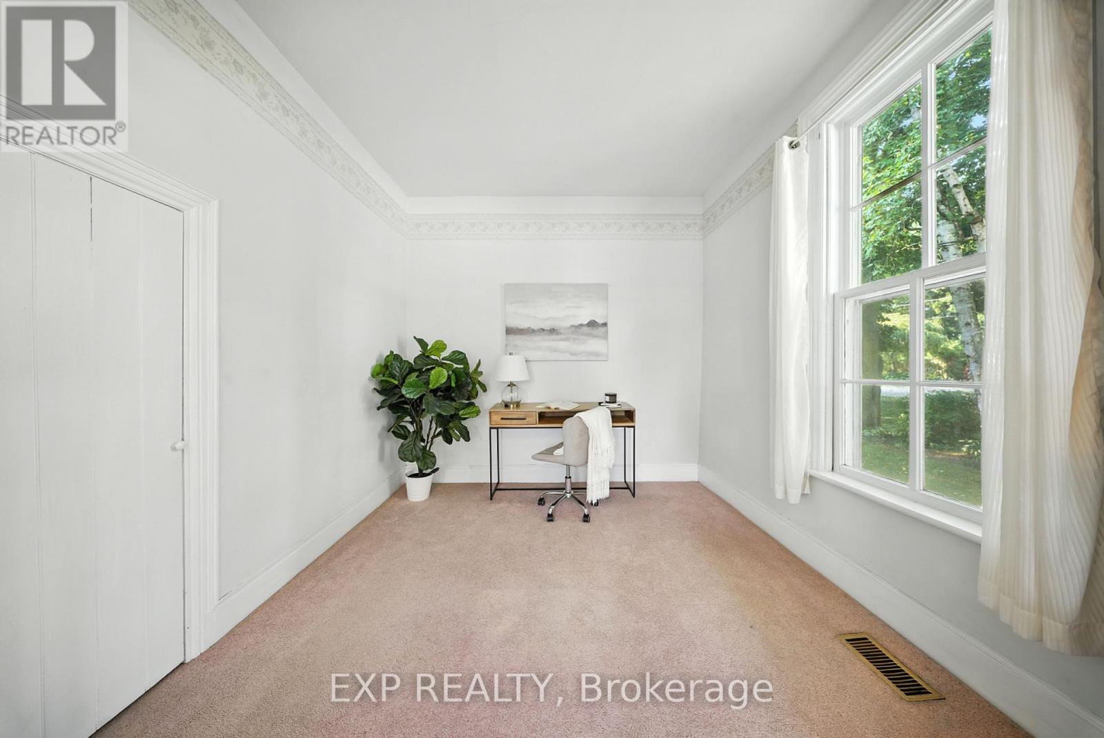 1051 Gibson Street, Howick, Ontario  N0G 2X0 - Photo 7 - X12361881