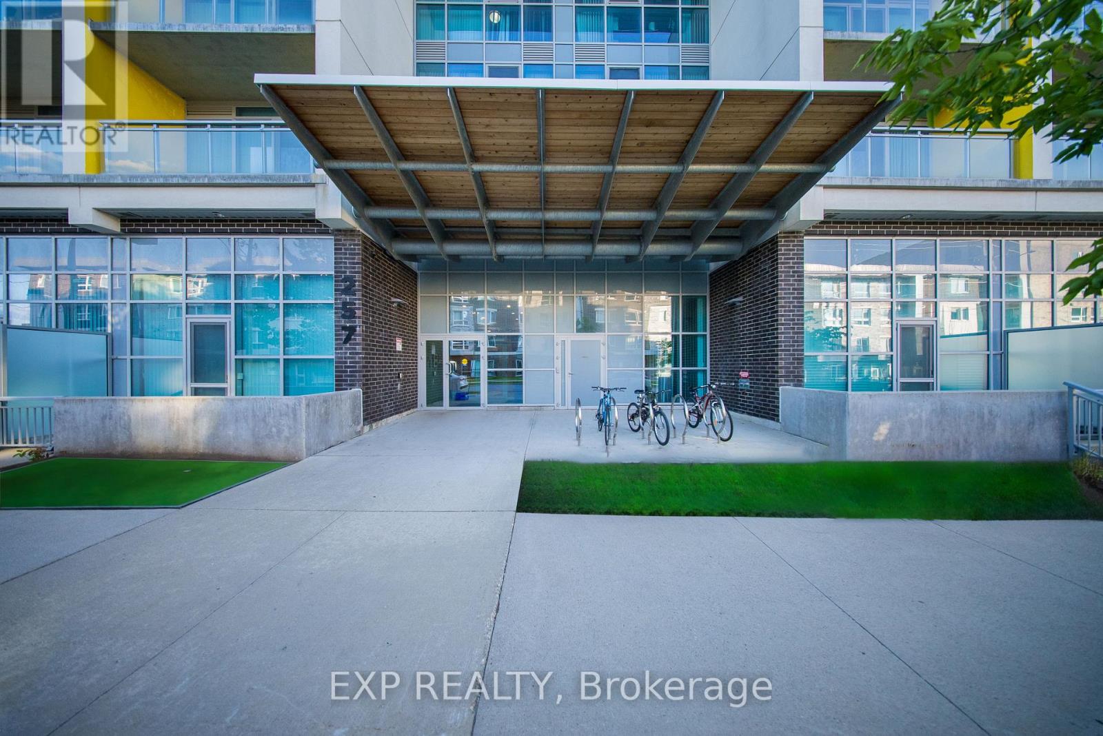 408 - 257 Hemlock Street, Waterloo, Ontario  N2L 0K2 - Photo 4 - X12448318