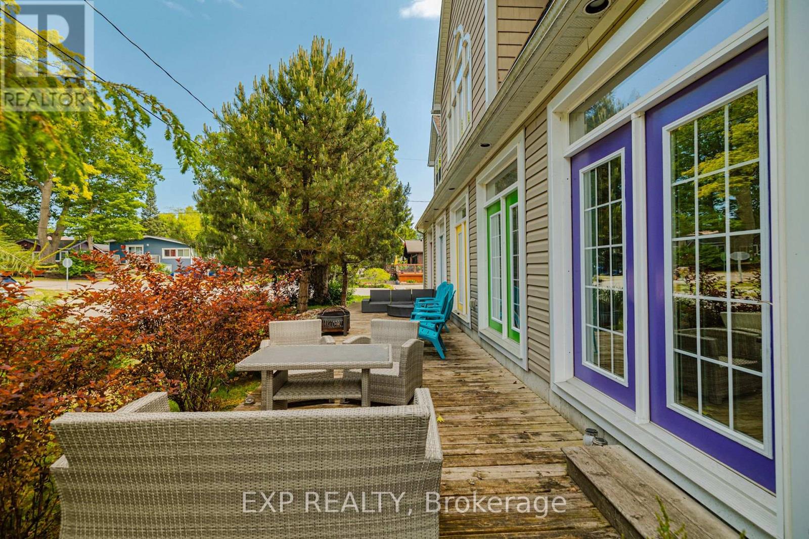 28 Centre Street, Lambton Shores (Grand Bend), Ontario  N0M 1T0 - Photo 31 - X12470407