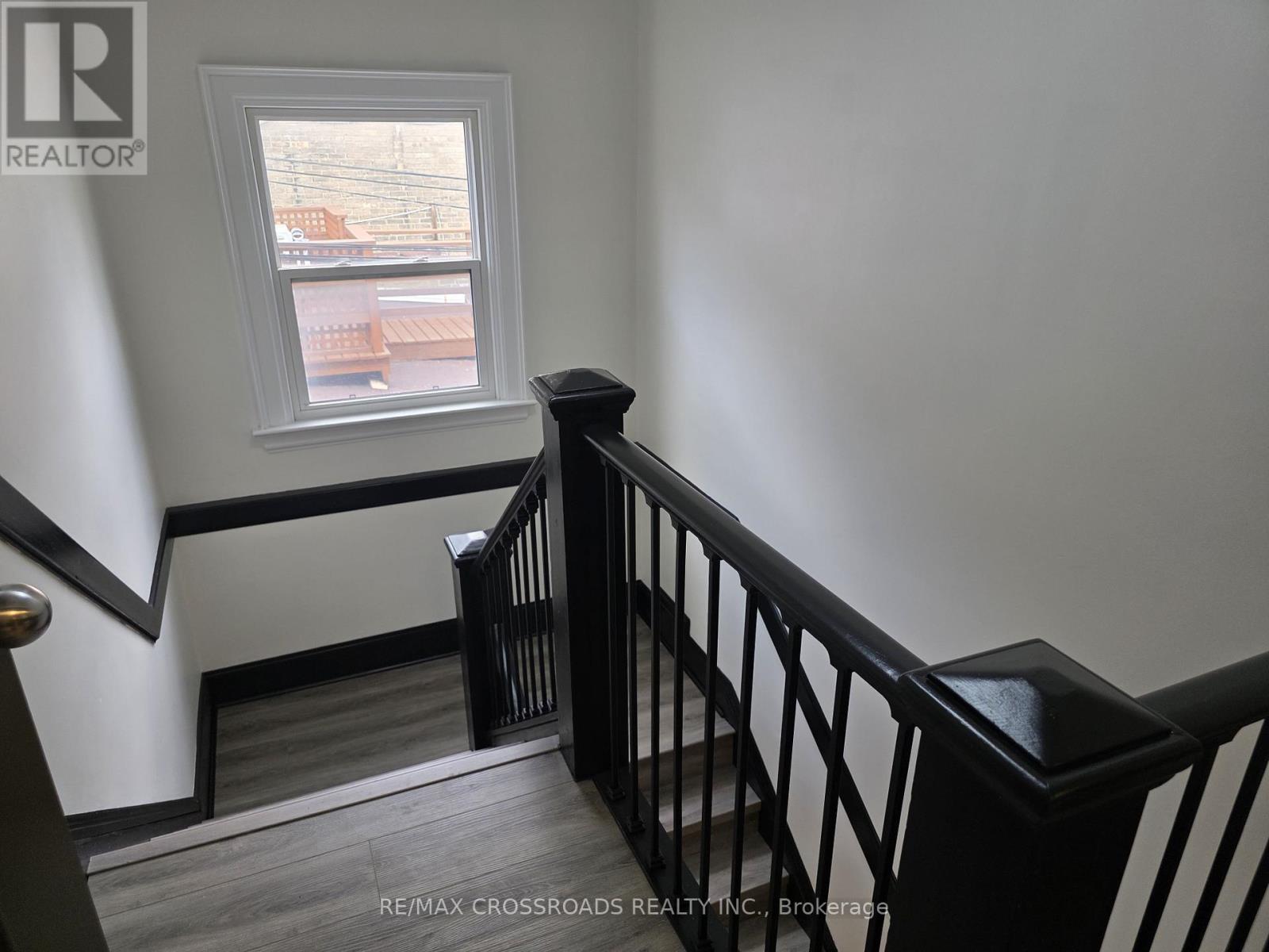 5 - 15221 Yonge Street, Aurora, Ontario  L4G 1L8 - Photo 6 - N12495374